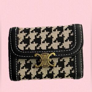 Chic Black and Cream Houndstooth Women's Wallet